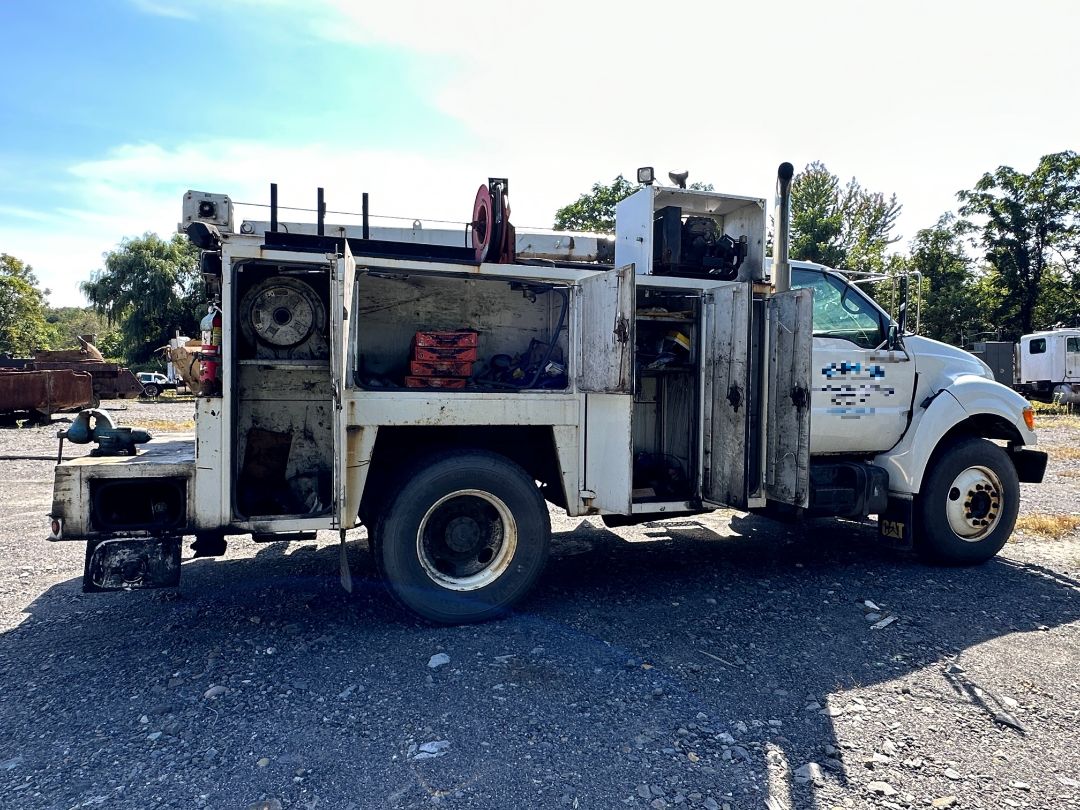 2003 FORD F650 Service Truck - Image 22